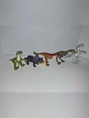 Jurassic World Dinosaur Toy Lot Small Dinos